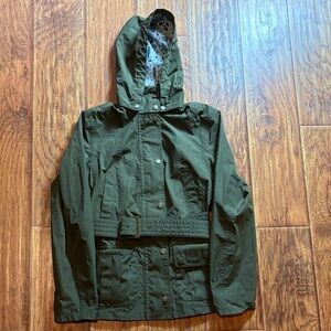 Barbour women’s size 8 Olive Hooded Field Jacket